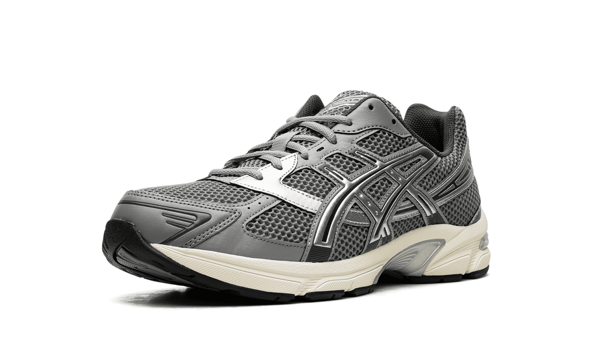 ASICS MENS Gell 1130 "Clay Grey Pure Silver" 1201A256 026 from Stadium Goods